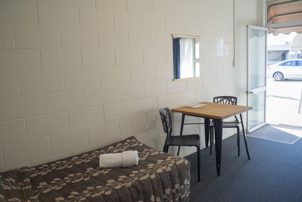 Feilding Motel Экстерьер фото